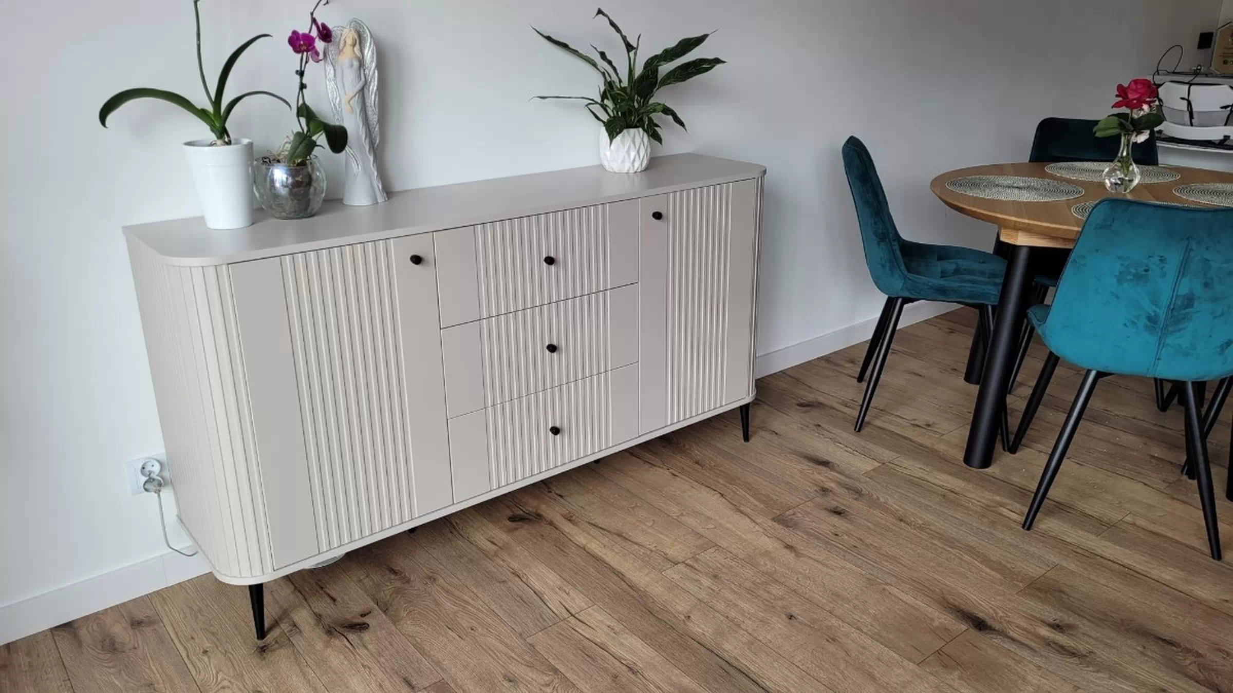 Client Image 817