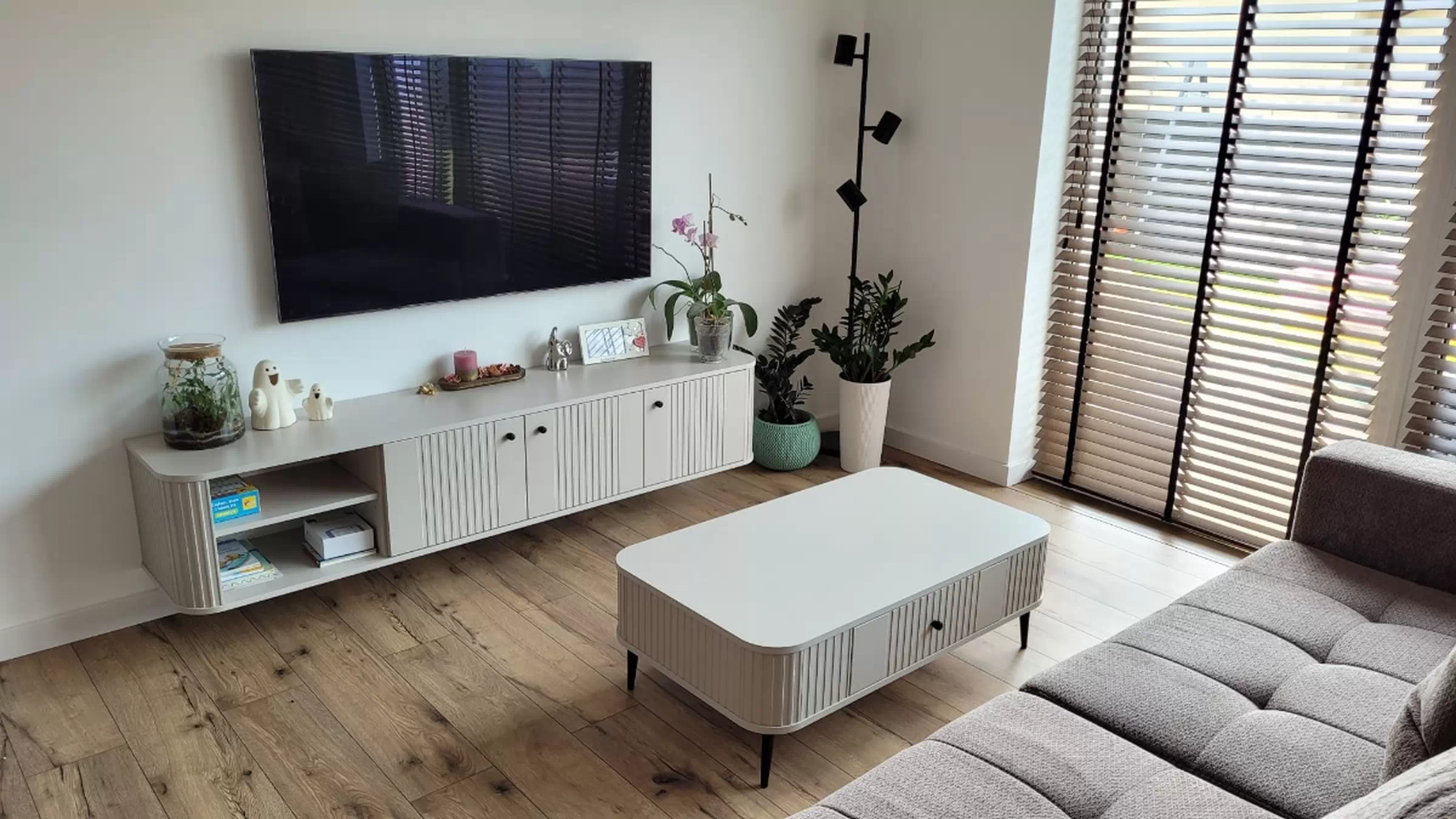 Client Image 805