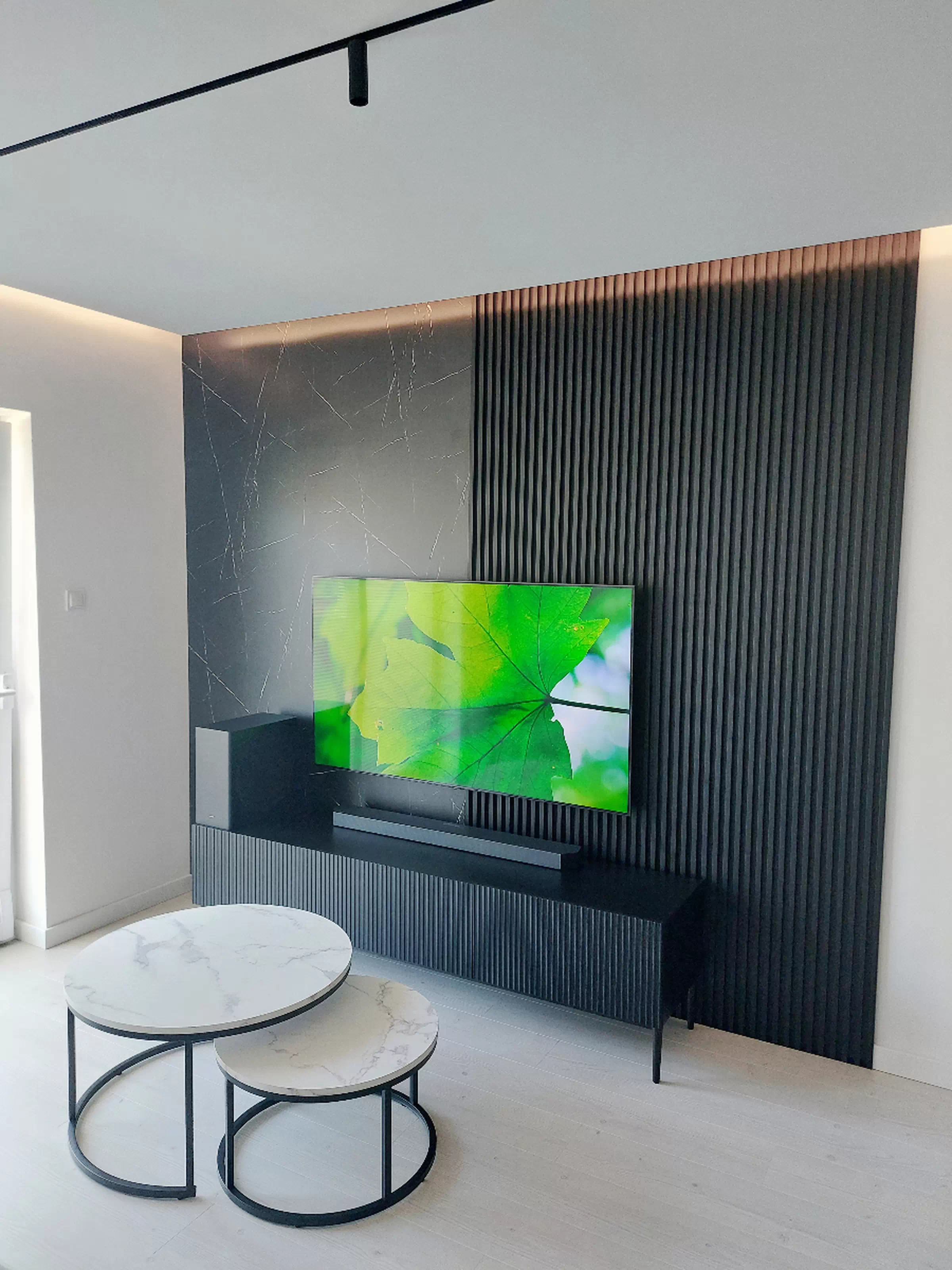 Client Image 858